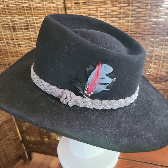 Akubra Black Snowy River Fur Felt Australian Hat 56 Never Worn Grey Hatband - Picture 6 of 13